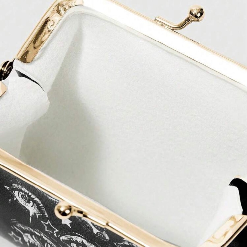 Goth Coin 🪙 Pouch - Picture 4 of 5